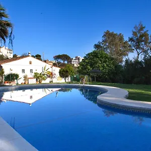 Agradable Adosado Con Piscina La Hidalga Vakantiehuis Benalmádena
